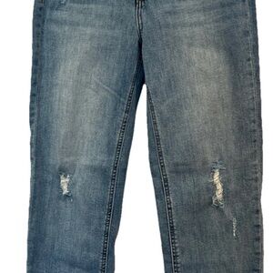Whetherly Light Blue Women's Denim Jeans with Contrast Stitching